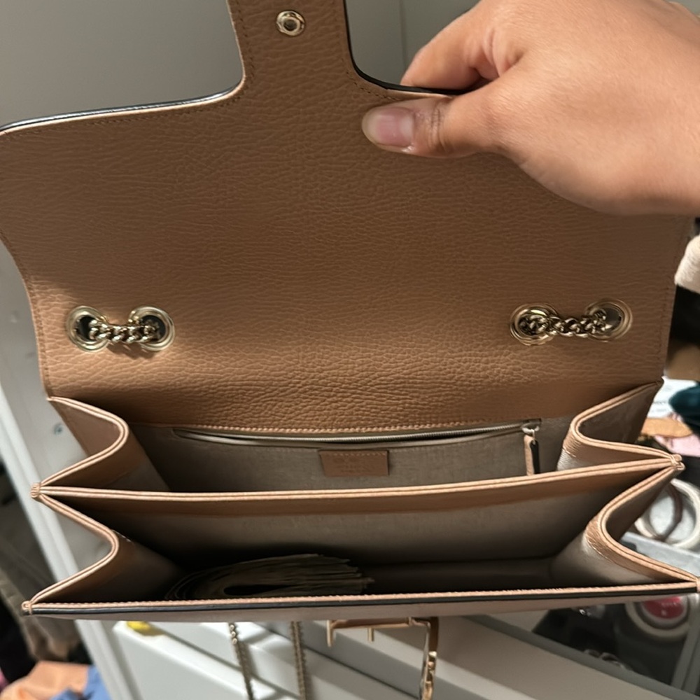 Gucci
Interlocking Shoulder Bag (Outlet) Leather Medium